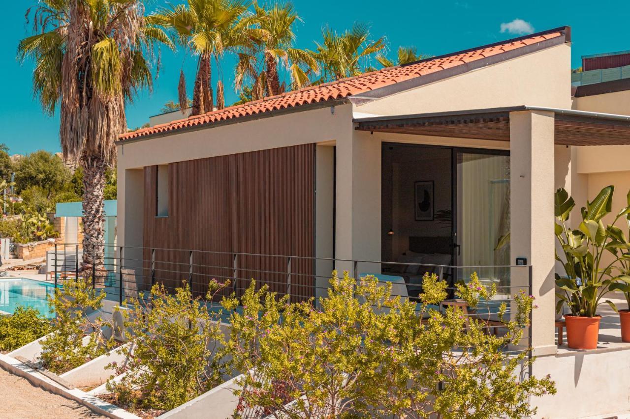 Insulae Resort Чефалу Екстериор снимка