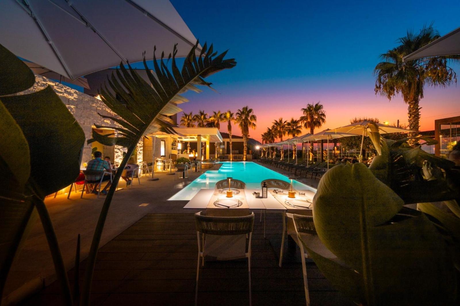 Insulae Resort Чефалу Екстериор снимка
