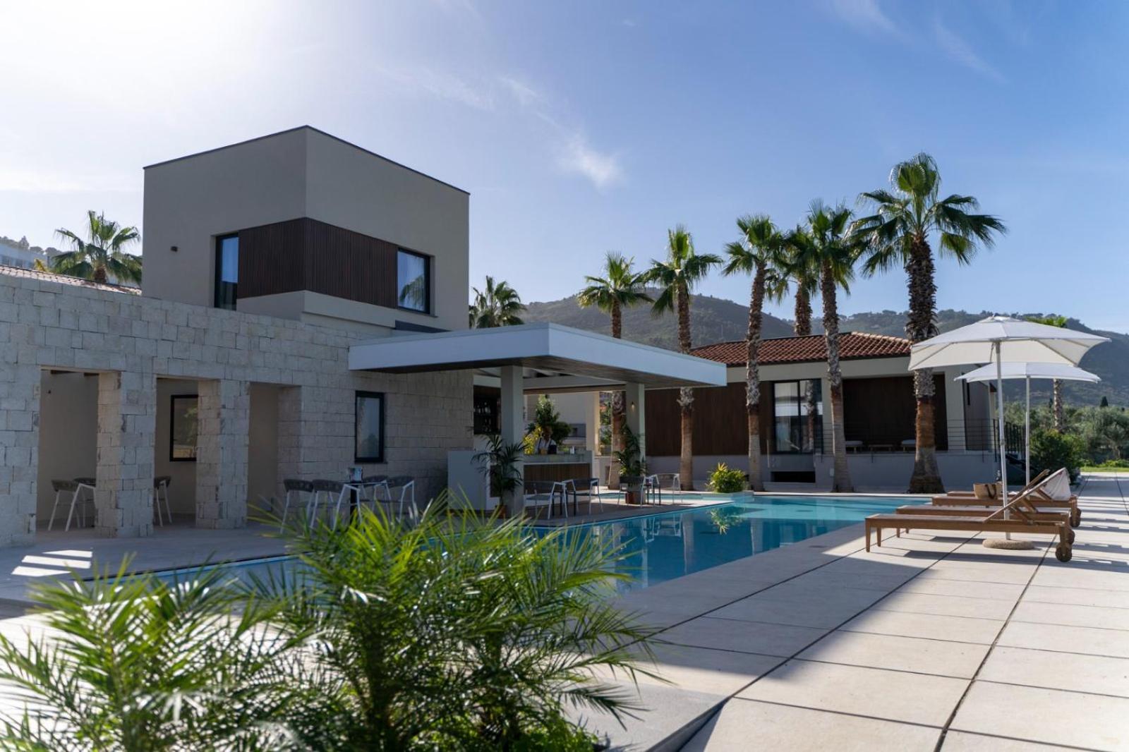 Insulae Resort Чефалу Екстериор снимка